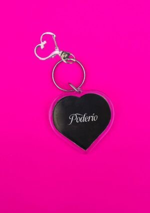 Llavero para mujeres con frase motivadora y demostración de su "poderío"