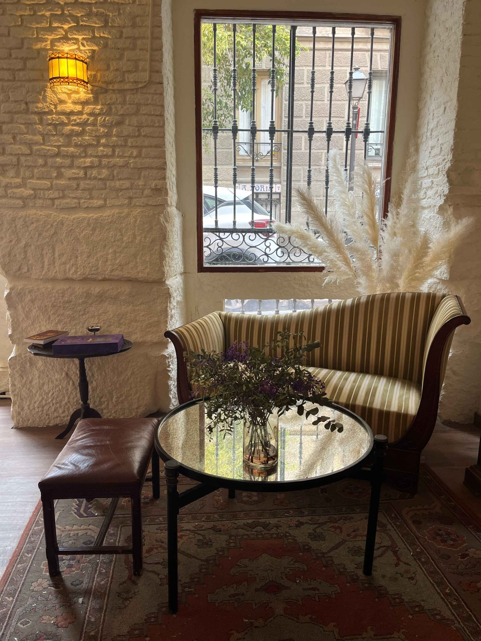 Rincón de Mosaik Café ideal para tomar algo mientras pintas en acuarela